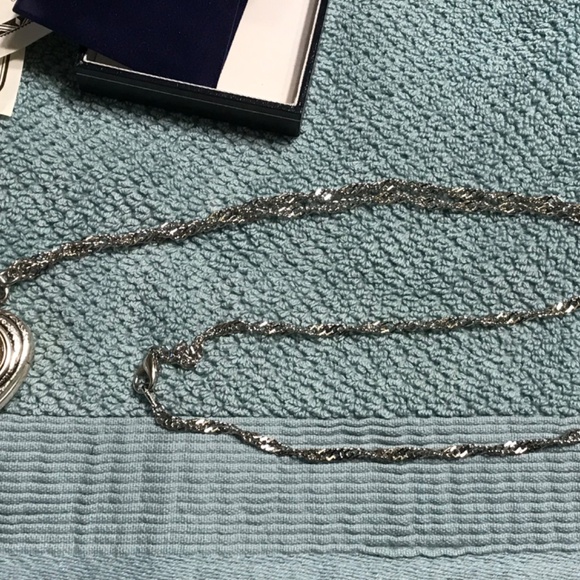 1941 Mercury Dime Heart Shaped Locket Watch with COA - Picture 5 of 9